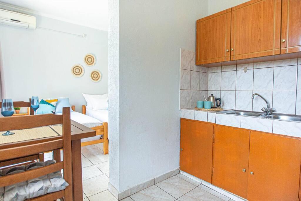 Апартаменти Blue Maraci 2 - Sea View, Kitchen, Beach Access Хімара Екстер'єр фото